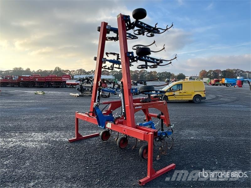 Hatzenbichler Maishackmaschine Frontanbau 6 m 3-Point Cultivator Kultivátorok