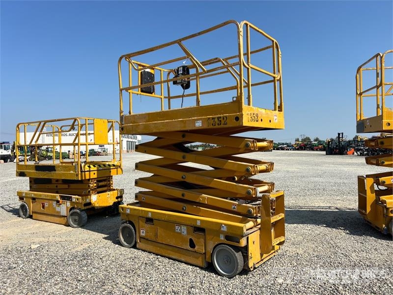 Haulotte Comact 12 Electric Scissor Lift Saxliftar
