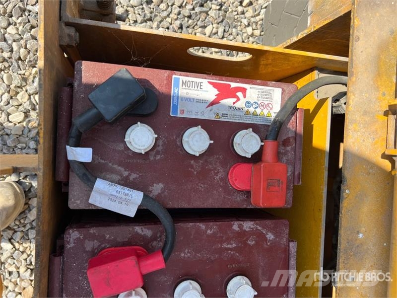 Haulotte Comact 12 Electric Scissor Lift Saxliftar