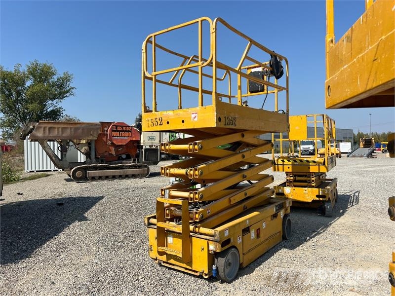 Haulotte Comact 12 Electric Scissor Lift Saxliftar