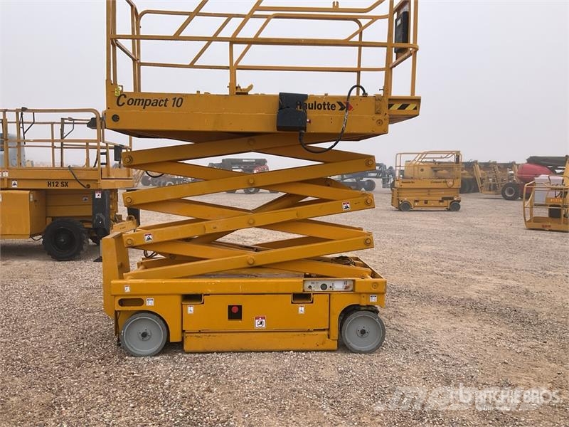 Haulotte Compact 10 Electric Scissor Lift Ollós emelők