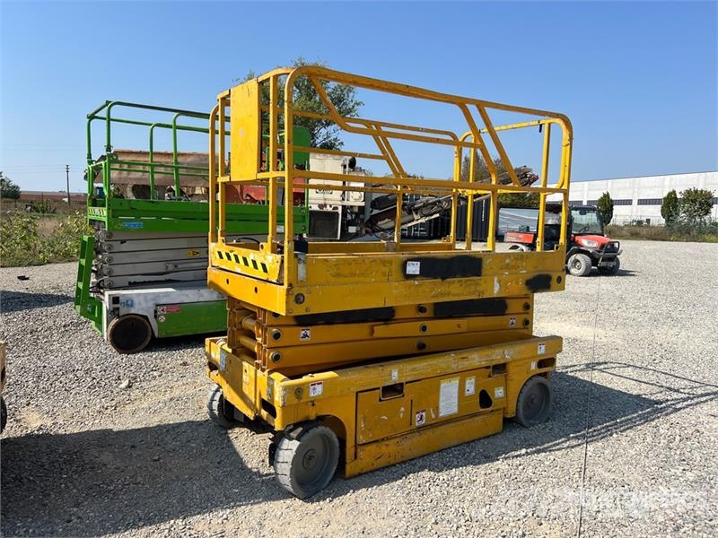 Haulotte Compact 10 Electric Scissor Lift Saxliftar