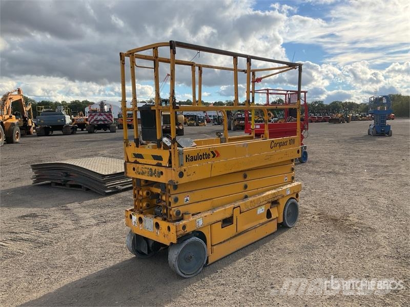 Haulotte Compact 10 Electric Scissor Lift Scissor lifts