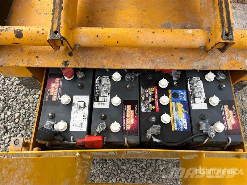 Haulotte Compact 10 Electric Scissor Lift Škarjaste dvižne ploščadi