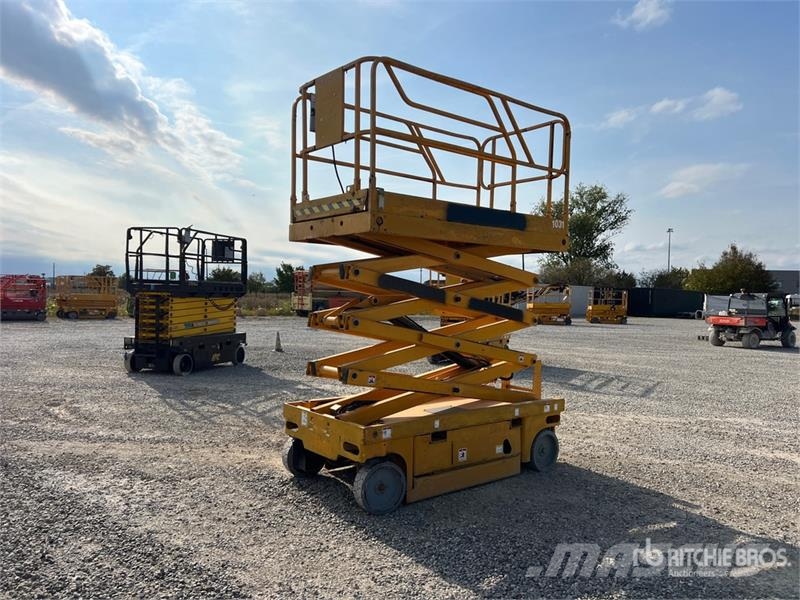 Haulotte Compact 10 Electric Scissor Lift Makasli platformlar
