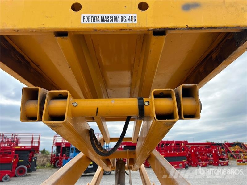 Haulotte Compact 10 Electric Scissor Lift Škarjaste dvižne ploščadi