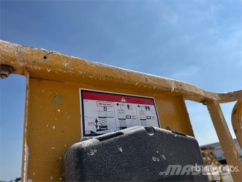 Haulotte Compact 10 Electric Scissor Lift Scheren-Arbeitsbühnen
