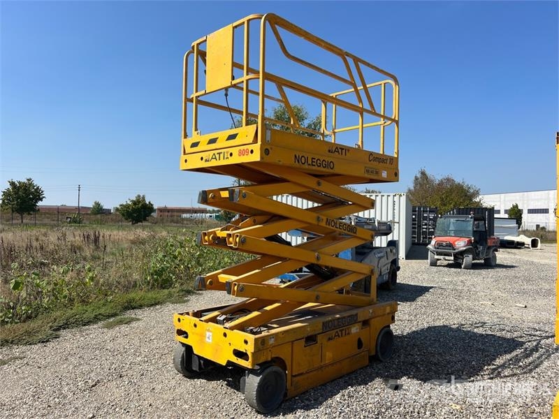 Haulotte Compact 10 Electric Scissor Lift Ανυψωτήρες ψαλιδωτής άρθρωσης