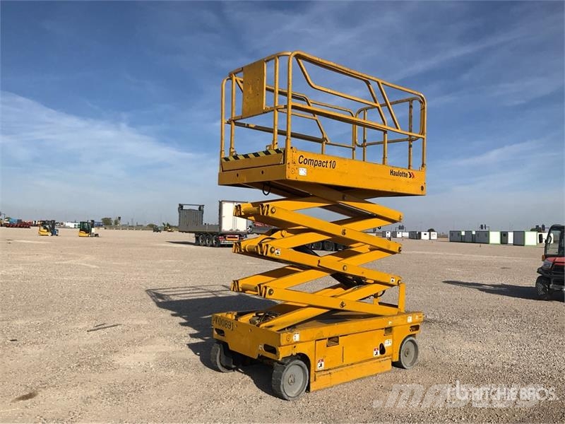 Haulotte Compact 10 Electric Electric Scissor Lift Nůžková zvedací plošina