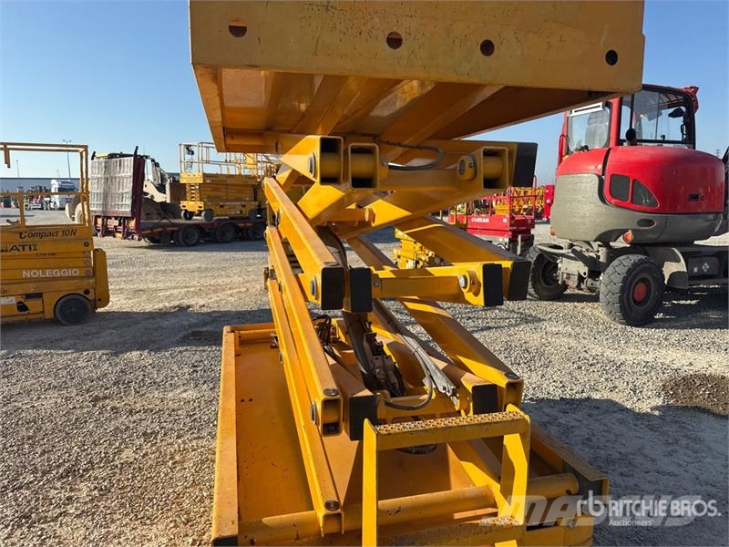 Haulotte Compact 10 Electric Scissor Lift Scissor lifts