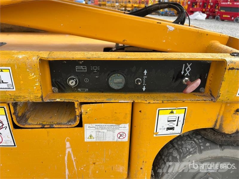 Haulotte Compact 10 Electric Scissor Lift Škarjaste dvižne ploščadi