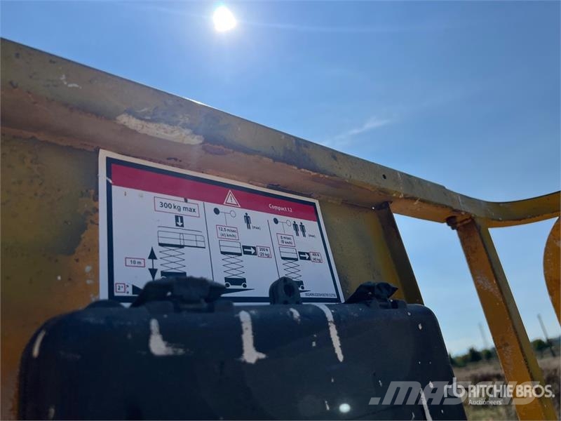 Haulotte Compact 10 Electric Scissor Lift (Inoperable) Ανυψωτήρες ψαλιδωτής άρθρωσης