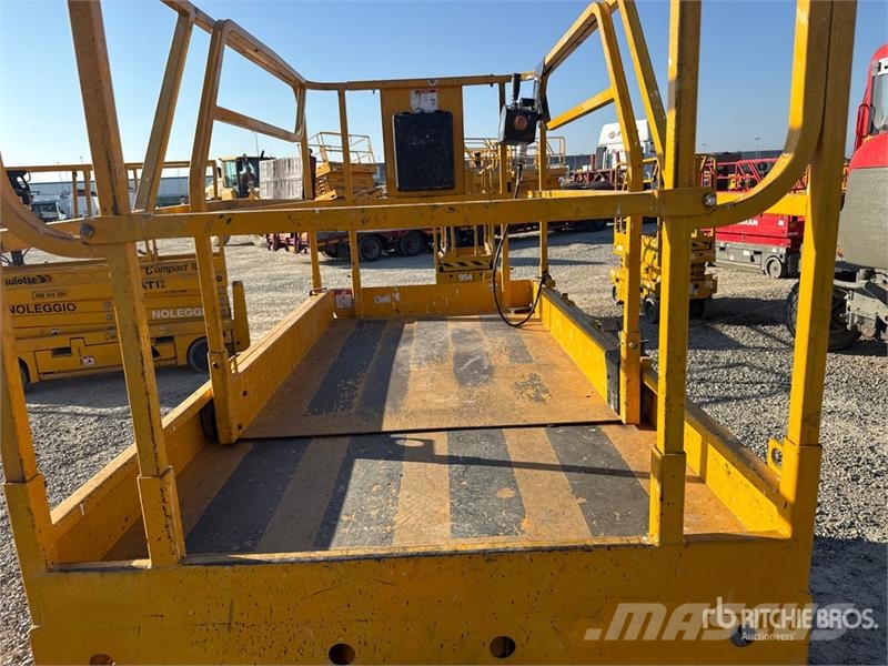 Haulotte Compact 10 Electric Scissor Lift Scissor lifts