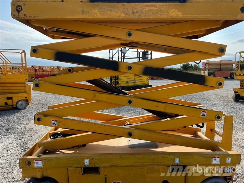 Haulotte Compact 10 Electric Scissor Lift Makasli platformlar