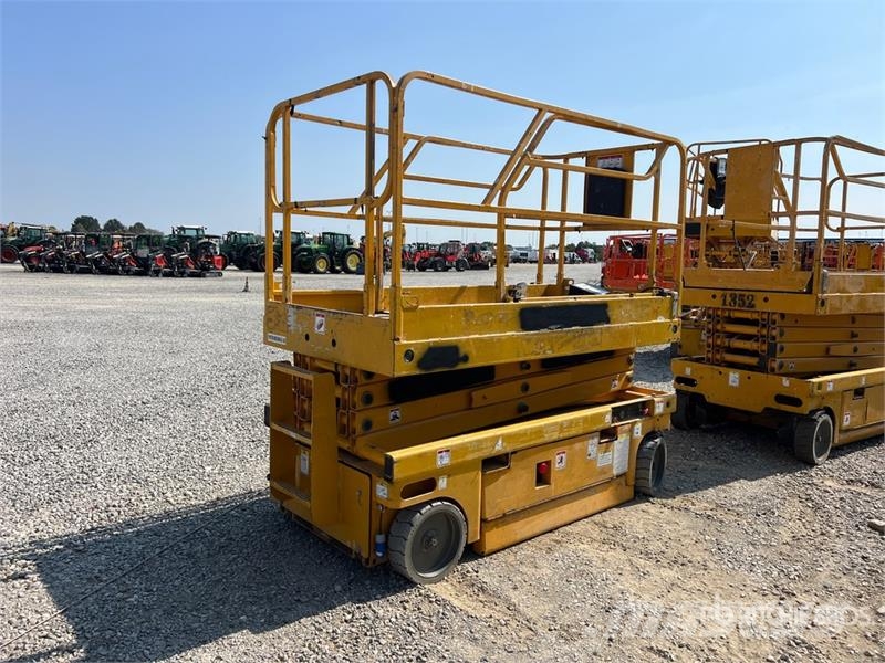Haulotte Compact 10 Electric Scissor Lift Saxliftar