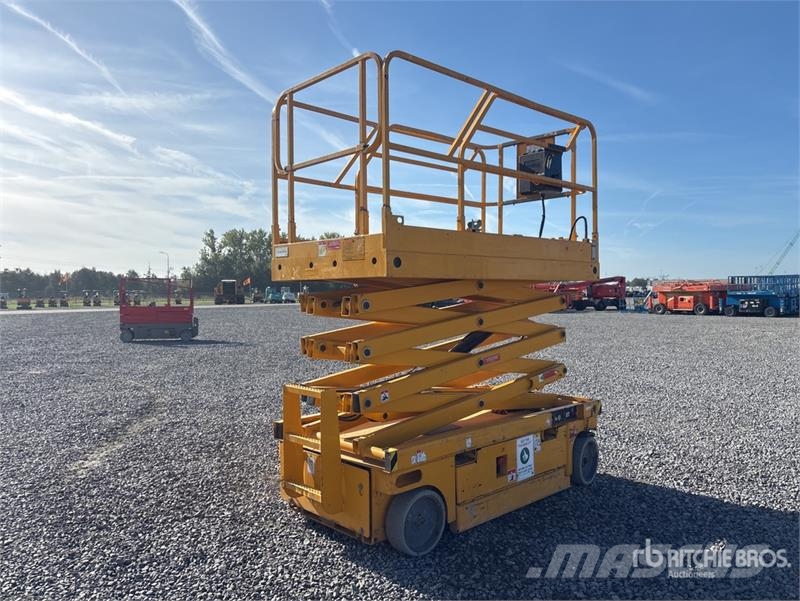 Haulotte Compact 10 Electric Scissor Lift Šķerveida pacēlāji
