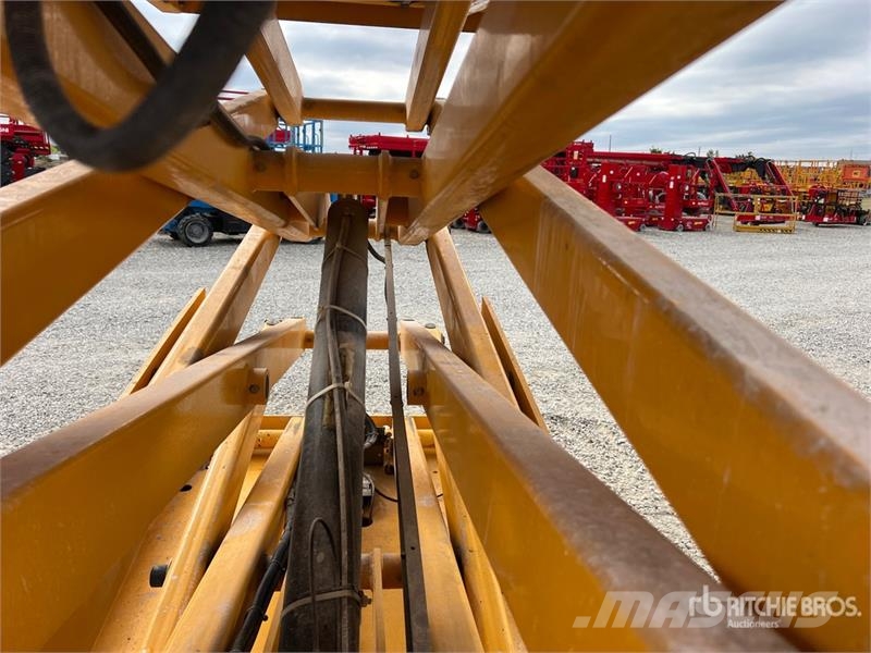 Haulotte Compact 10 Electric Scissor Lift Škarjaste dvižne ploščadi