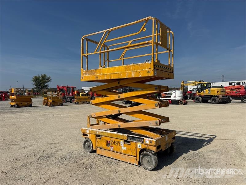 Haulotte Compact 10 Electric Scissor Lift Scheren-Arbeitsbühnen