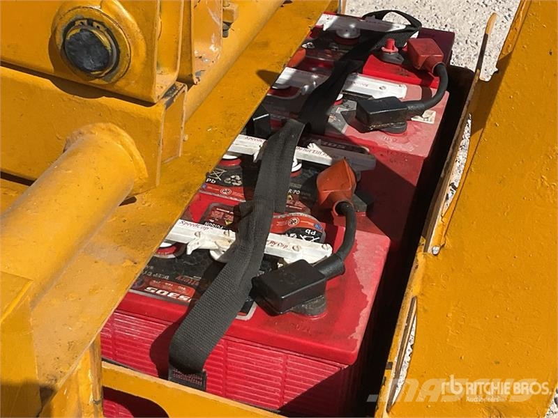 Haulotte Compact 10 Scissor Lift Škarjaste dvižne ploščadi