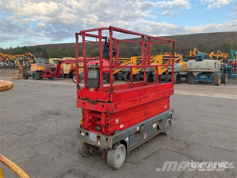 Haulotte Compact 10N Electric Electric Scissor Lift Käärtõstukid
