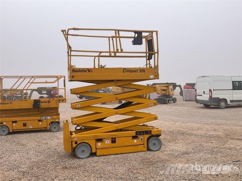 Haulotte Compact 10N Electric Scissor Lift Käärtõstukid