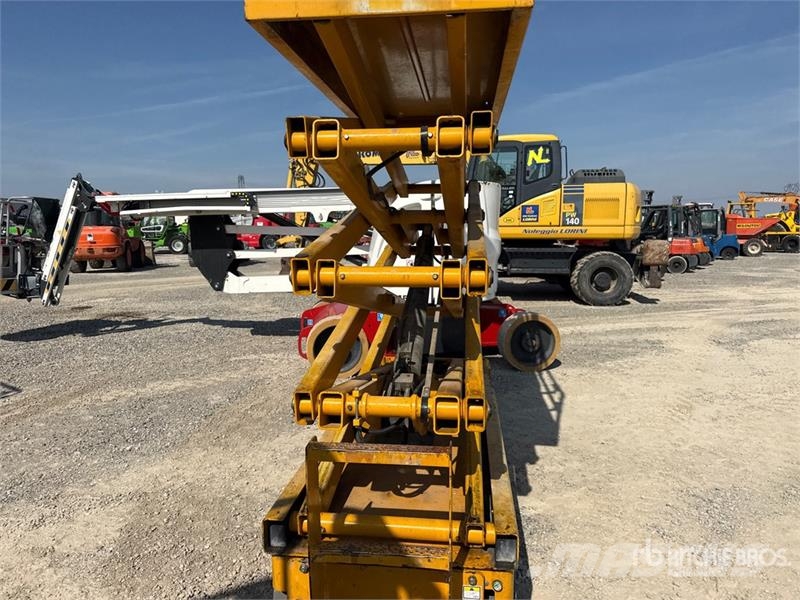 Haulotte Compact 10N Electric Scissor Lift Ножични работни платформи
