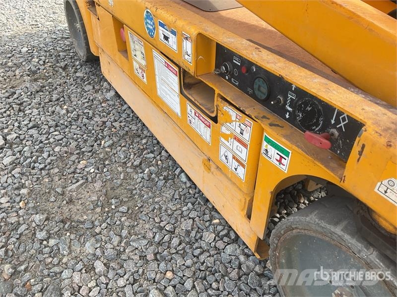 Haulotte COMPACT 10N Electric Scissor Lift Käärtõstukid