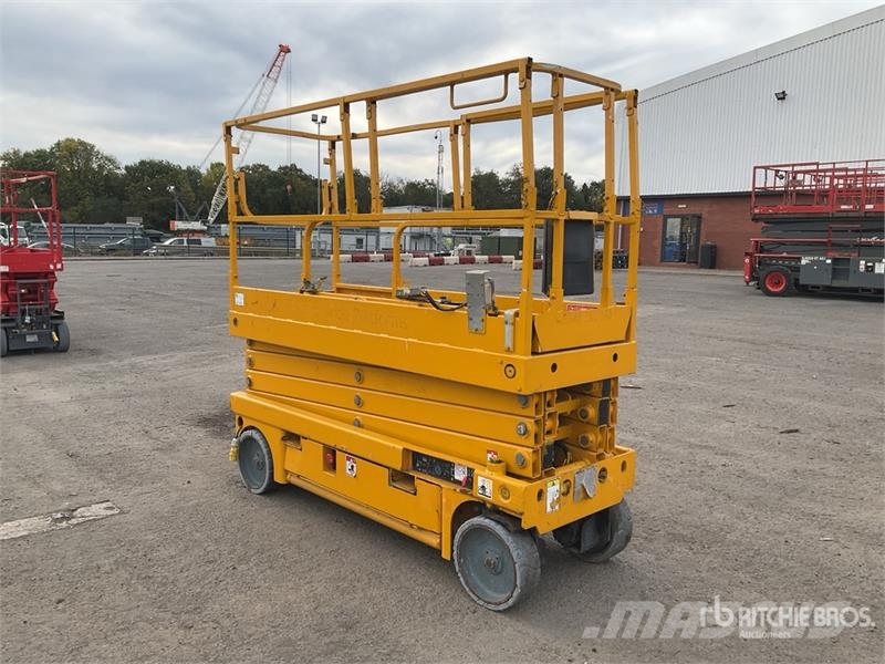 Haulotte Compact 10N Electric Scissor Lift Ollós emelők