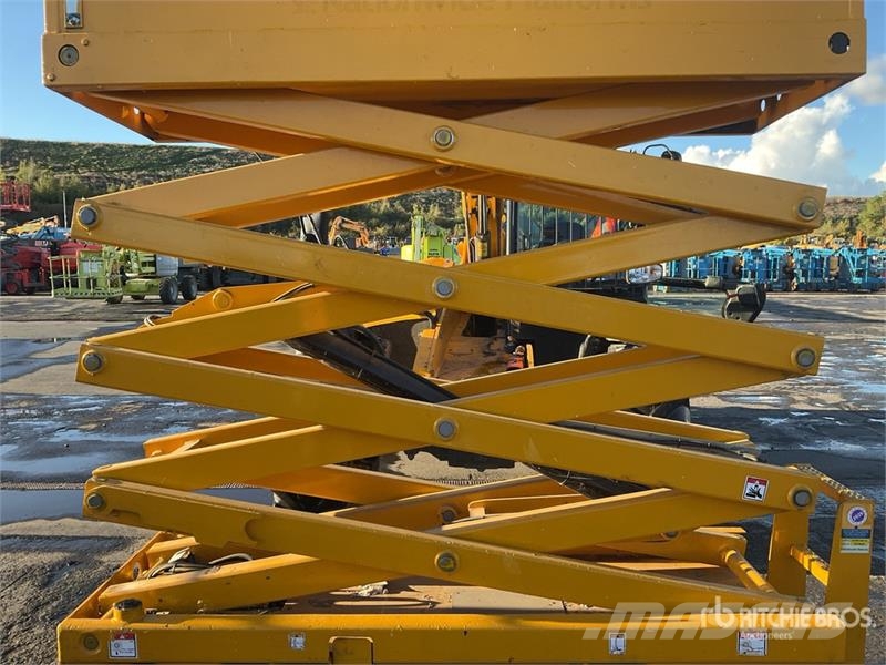 Haulotte Compact 10N Electric Scissor Lift (Inoperable) Scissor lifts