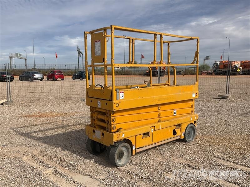 Haulotte Compact 10N Electric Scissor Lift Elevadores de tesoura