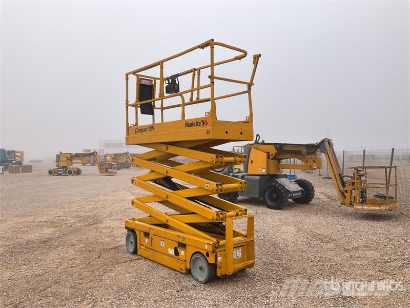 Haulotte Compact 10N Electric Scissor Lift Käärtõstukid