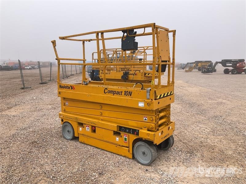Haulotte Compact 10N Electric Scissor Lift Käärtõstukid
