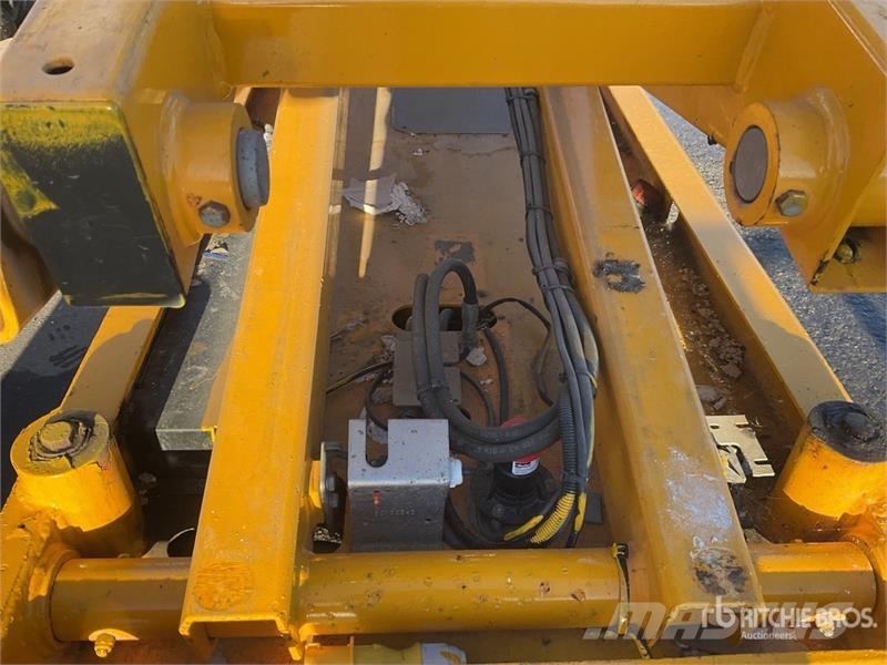Haulotte Compact 10N Electric Scissor Lift (Inoperable) Scissor lifts
