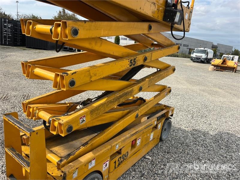 Haulotte Compact 10N Electric Scissor Lift Makasli platformlar