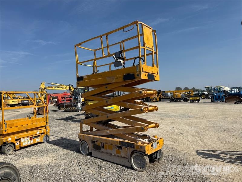 Haulotte Compact 10N Electric Scissor Lift Ollós emelők