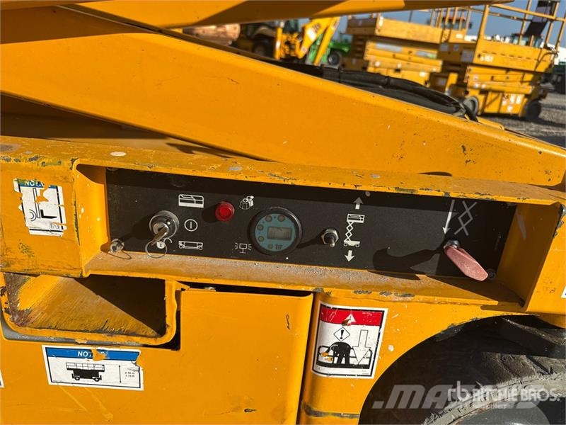 Haulotte Compact 10N Electric Scissor Lift Scissor lifts