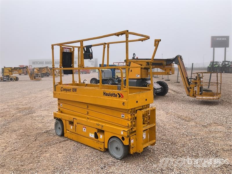 Haulotte Compact 10N Electric Scissor Lift Käärtõstukid