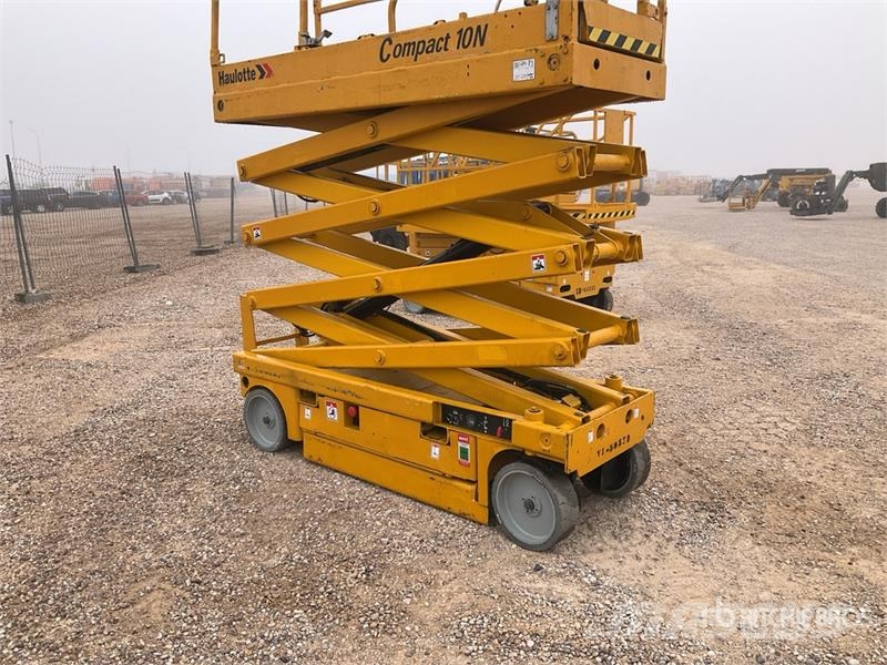 Haulotte Compact 10N Electric Scissor Lift Käärtõstukid