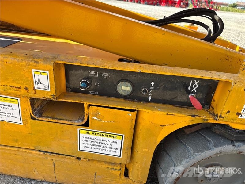 Haulotte Compact 10N Electric Scissor Lift Scheren-Arbeitsbühnen