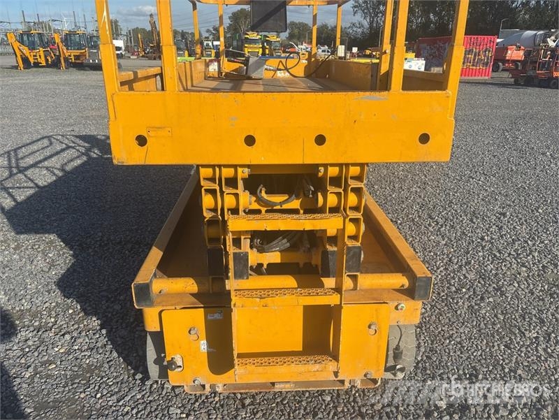 Haulotte COMPACT 12 Electric Scissor Lift Scissor lifts