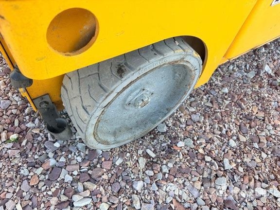 Haulotte Compact 12 Electric Nacelle Ciseau Electrique Scis Nacelle ciseaux