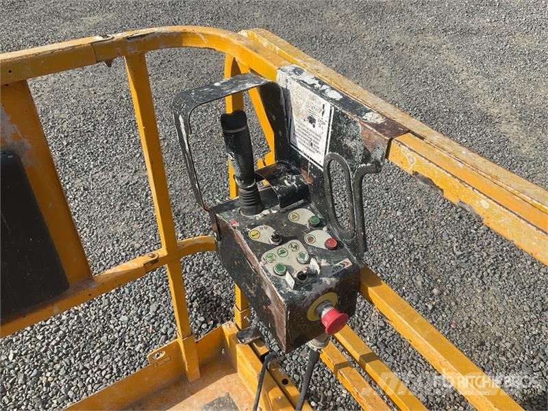 Haulotte COMPACT 12 Electric Scissor Lift Ножничные подъемники