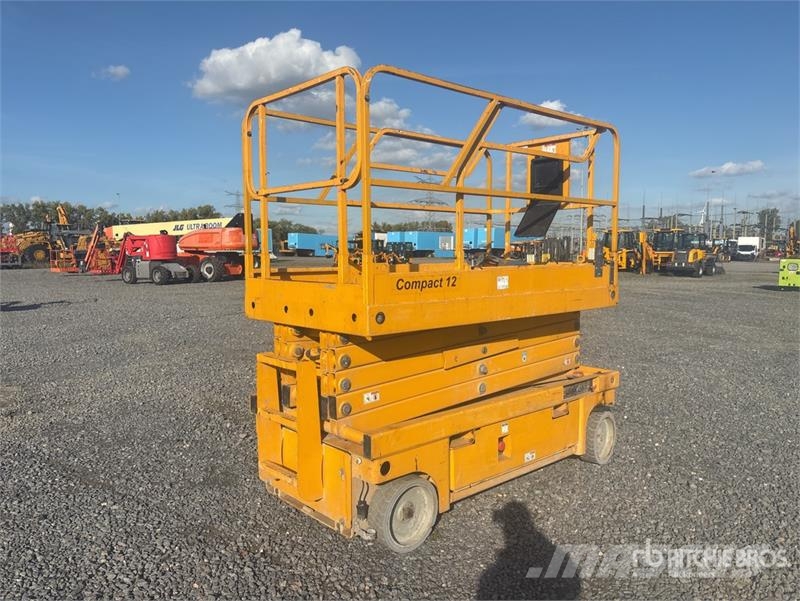Haulotte COMPACT 12 Electric Scissor Lift Scissor lifts