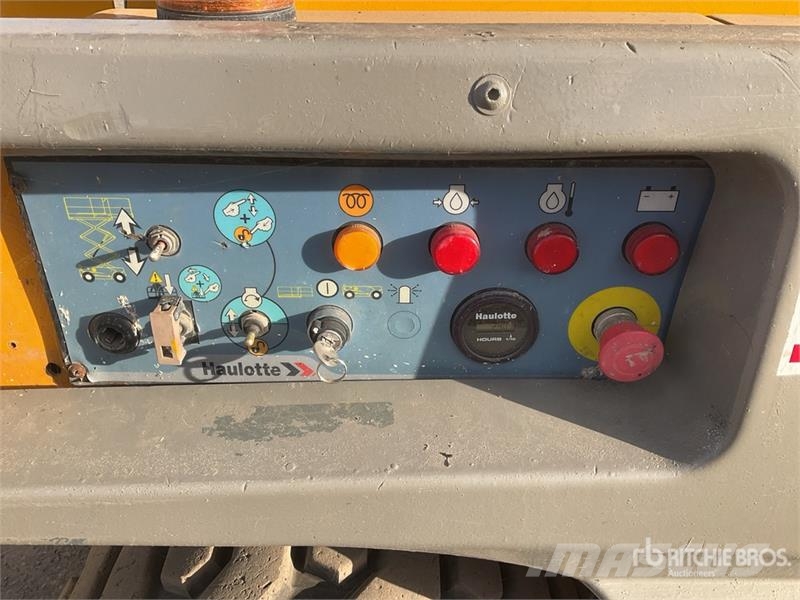 Haulotte Compact 12DX 4x4 Diesel Scissor Lift Schaarhoogwerkers