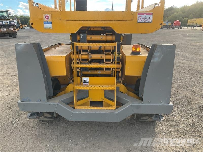 Haulotte Compact 12DX 4x4 Diesel Scissor Lift Schaarhoogwerkers