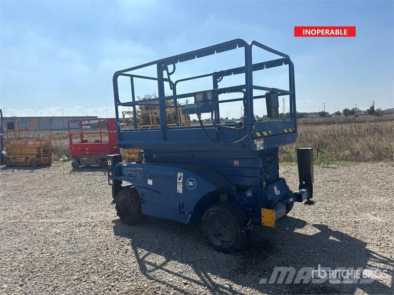 Haulotte Compact 12DX D Scissor Lift (Inoperable) Plataformas tijera