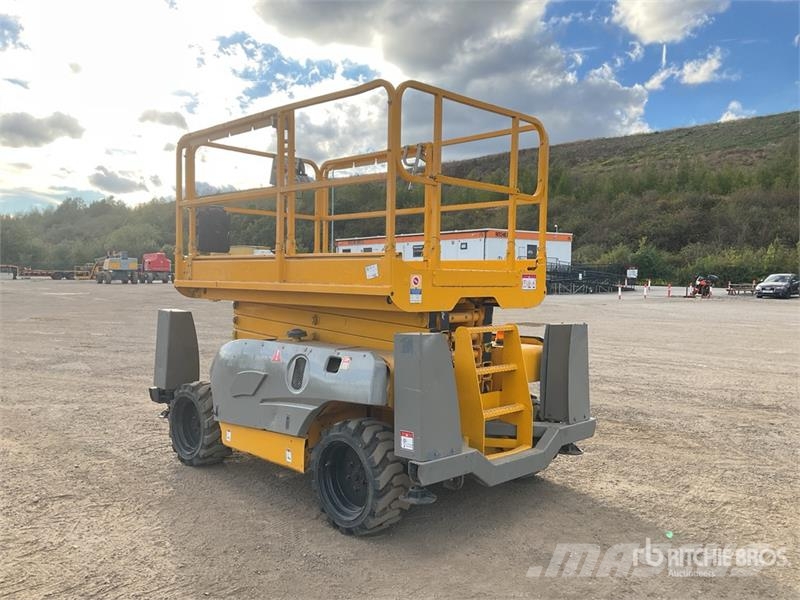 Haulotte Compact 12DX 4x4 Diesel Scissor Lift Schaarhoogwerkers