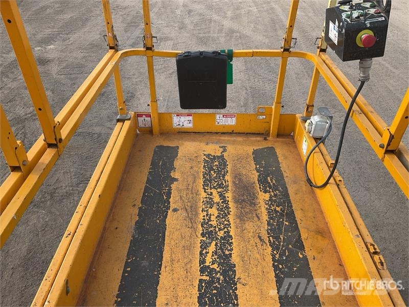 Haulotte Compact 14 Electric Scissor Lift Šķerveida pacēlāji