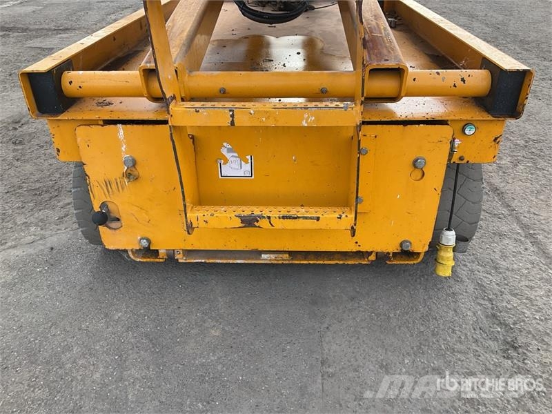 Haulotte COMPACT 14 Electric Scissor Lift Scissor lifts