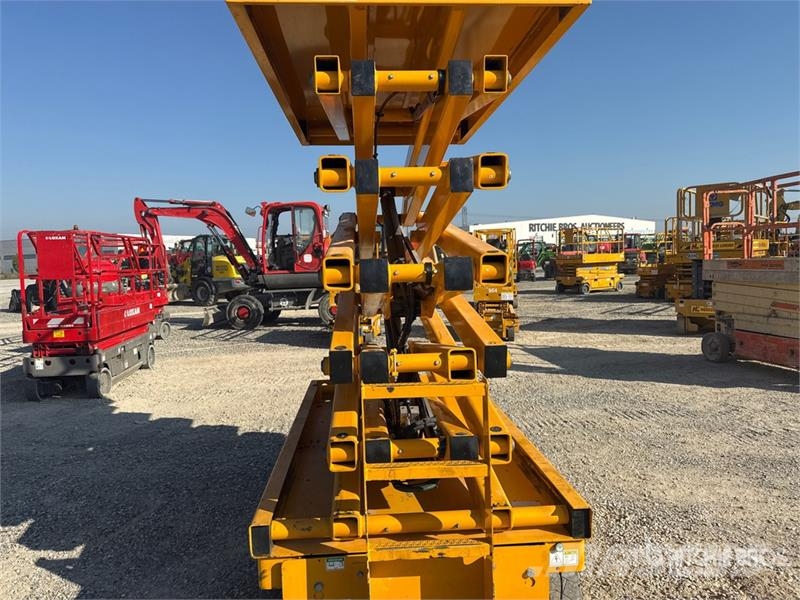 Haulotte Compact 14 Electric Scissor Lift Scissor lifts